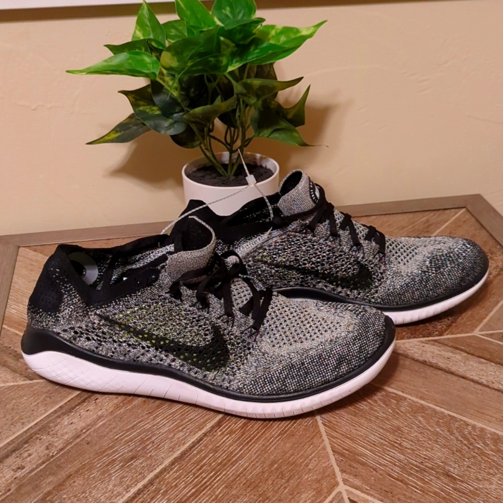 Nike Free Runs